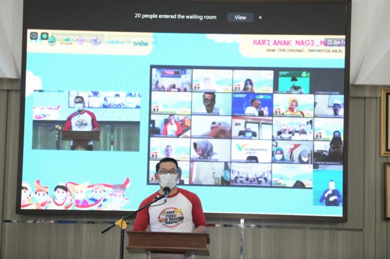 Hari Anak Nasional Ridwan Kamil Kawal Bersama Vaksinasi Anak