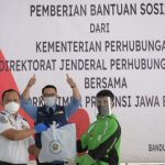 Jabar Kemenhub Salurkan Bantuan untuk Penyelenggara Transportasi Darat