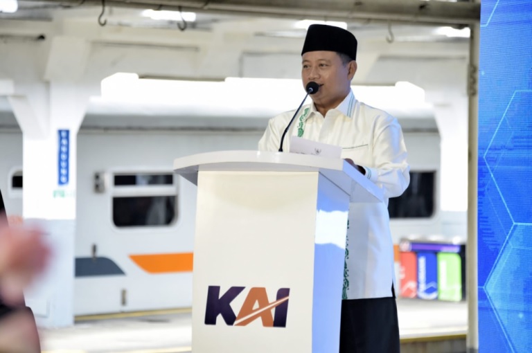PT KAI Berinovasi Pak Uu Ajak Warga Jabar Gunakan Kereta Api