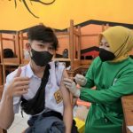 Pelajar Cianjur Antusias Ikut Vaksinasi COVID 19