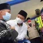 Vaksinasi Santri Panglima Santri Tinjau Vaksinasi di Miftahul Ulum