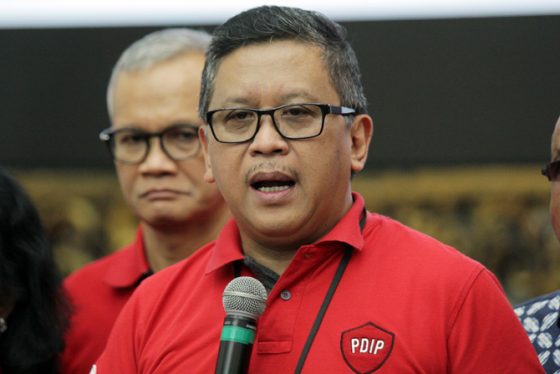 Sekjen PDI Perjuangan Hasto Kristiyanto Dery Ridwansah 1 560x374 1