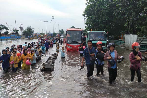banjir rob semarang 3