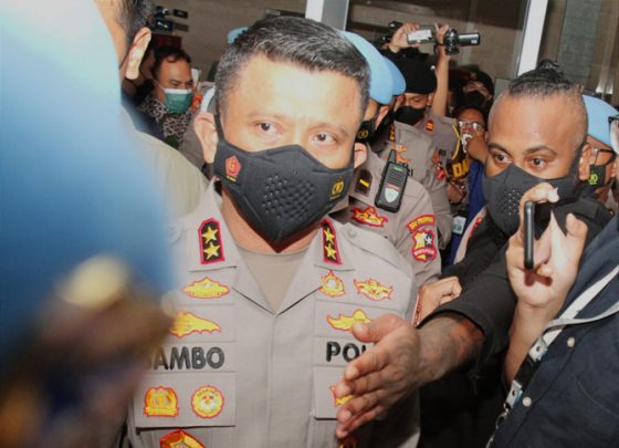 Irjen Ferdy Sambo Diperiksa Bareskrim Polri Dery Ridwansah 2 1 560x405 1