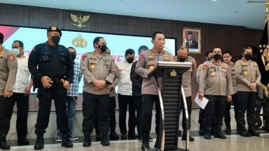 konferensi pers kapolri 1660046822