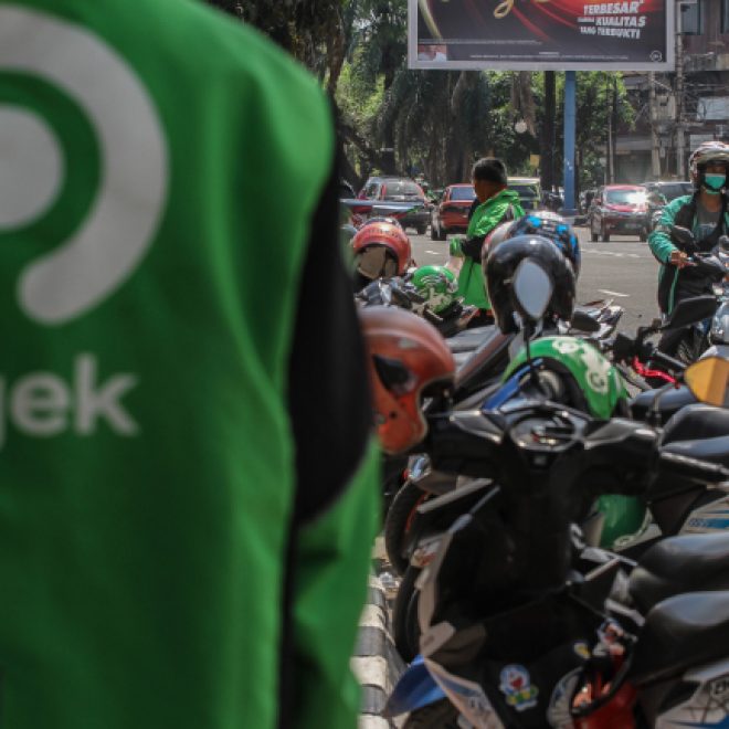 Gojek di kawasan Palembang Indah Mal