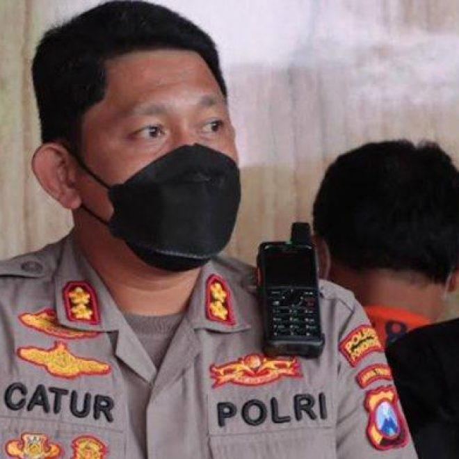 kapolres ponorogo akbp catur cahyono wibowo xxx