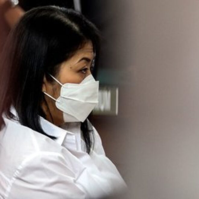putri candrawathi dituntut 8 tahun penjara kasus pembunuhan yosua