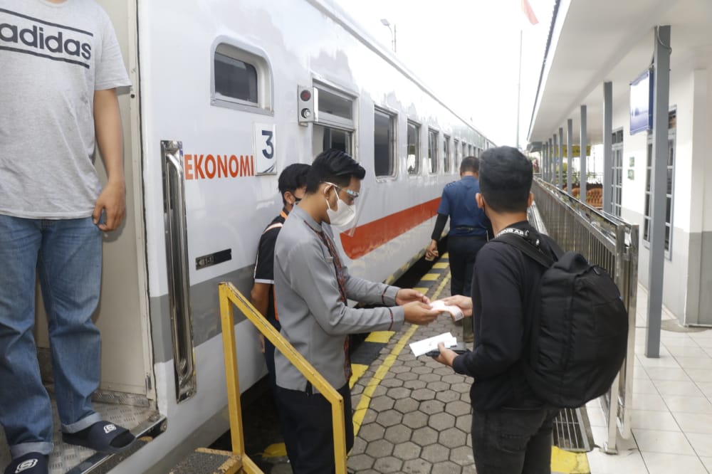 Ini Syarat Terbaru Naik Kereta Api, Berlaku Mulai 12 Juni 2023