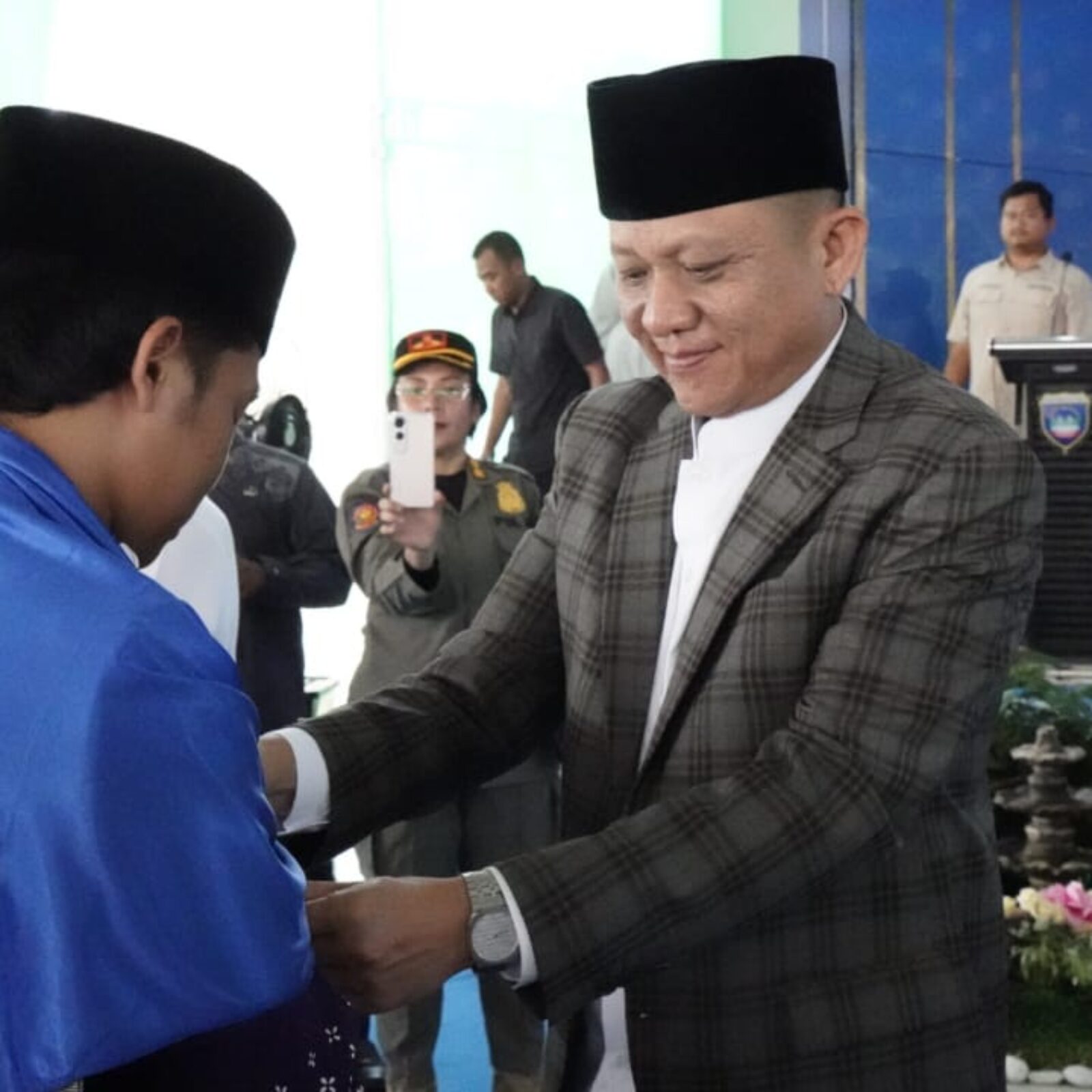 Bupati OKU Timur, Lanosin berangkatkan 363 CIH.