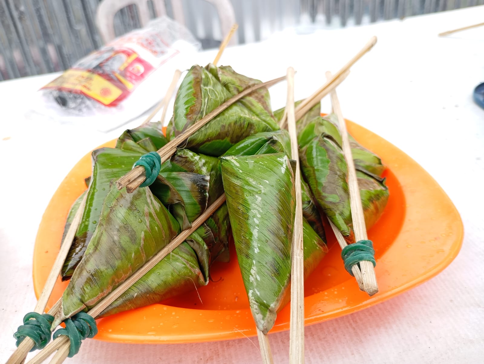 Ketan Jepit Palembang Hanya Ada Saat Agustus, Wajib Coba