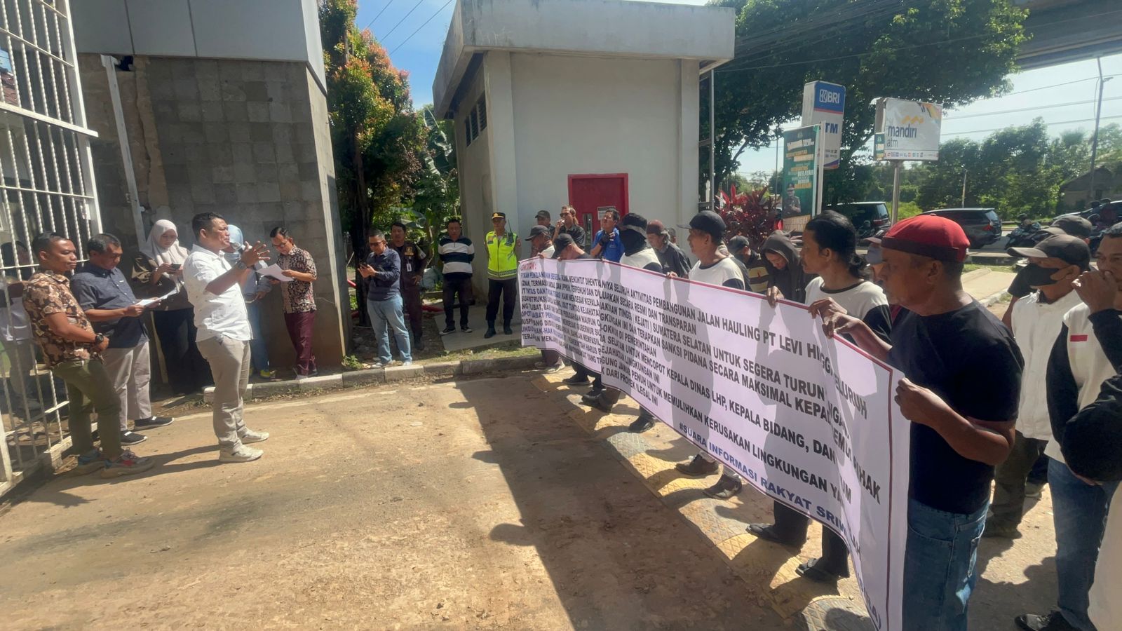 Proyek Jalan Hauling Sarat Kontroversi: Dinilai Ilegal, SIRA Desak Kejati Tegakkan Hukum, Copot Kepala Dinas Lingkungan Hidup