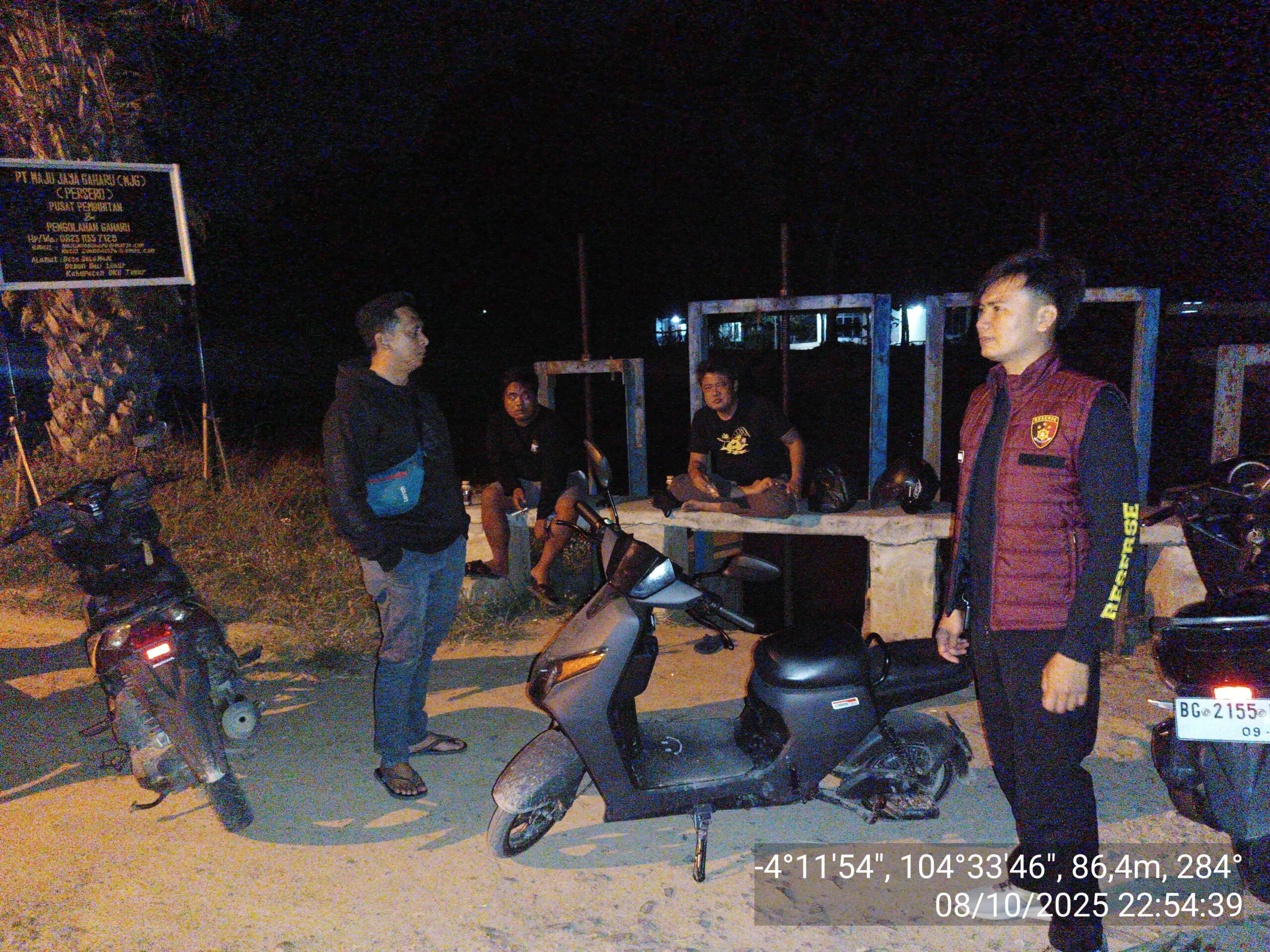 Team Opsnal Macan Putih Polsek Buay Madang Timur melaksanakan giat Hunting System di wilayah hukum Polsek Buay Madang Timur.