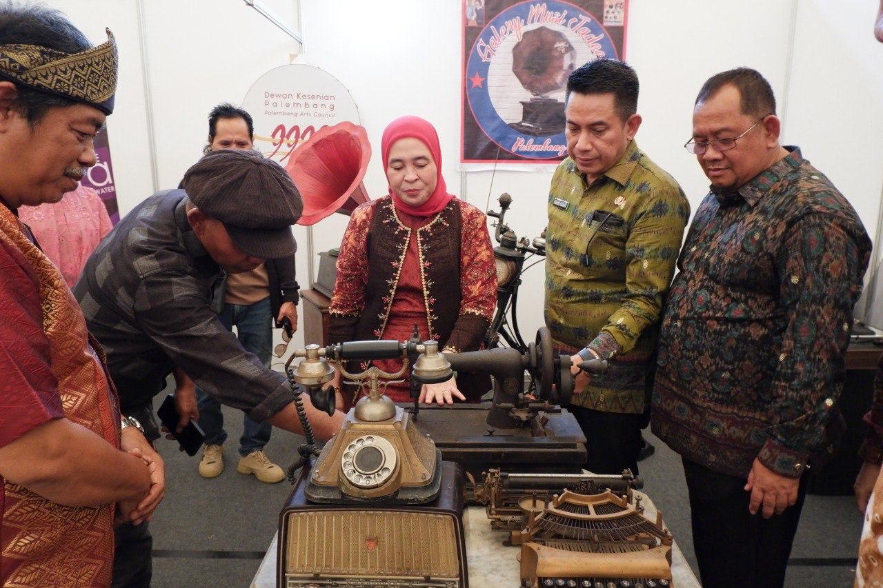 PKK Palembang Hadir Sebagai Penggerak Pemberdayaan Masyarakat Ekonomi Kreatif di Festival Kreatif Sriwijaya