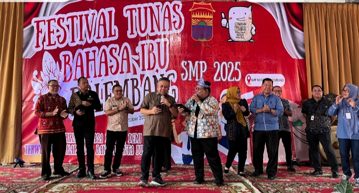 Hadiri FTBI di SMP 8, Kadisdik Ingin Generasi Muda Makin Mencintai Bahasa Daerah