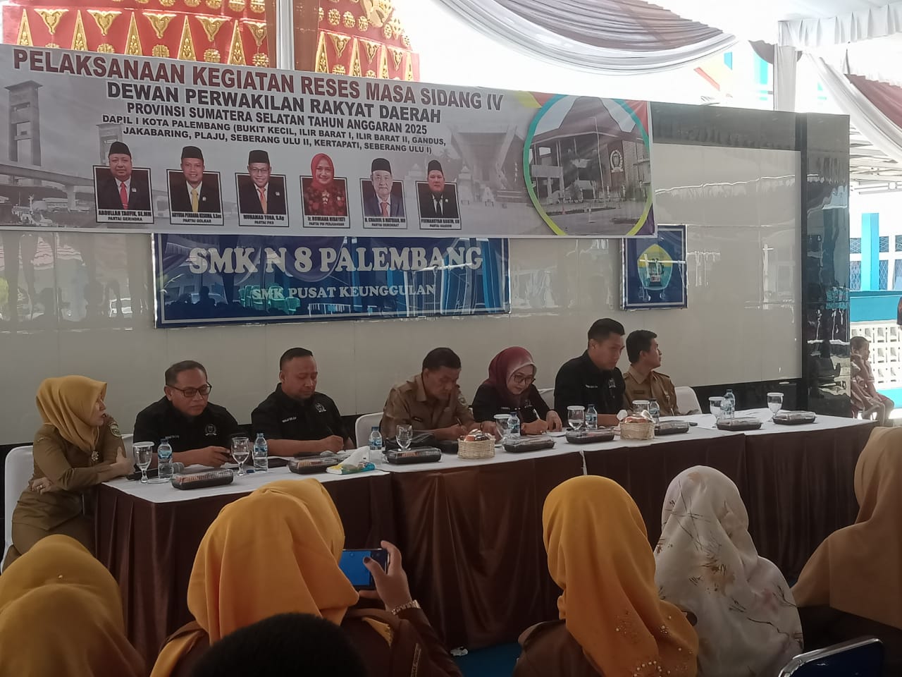 Kunjungi SMK 8, DPRD Sumsel Serap Berbagai Aspirasi Guru dan Para Siswa