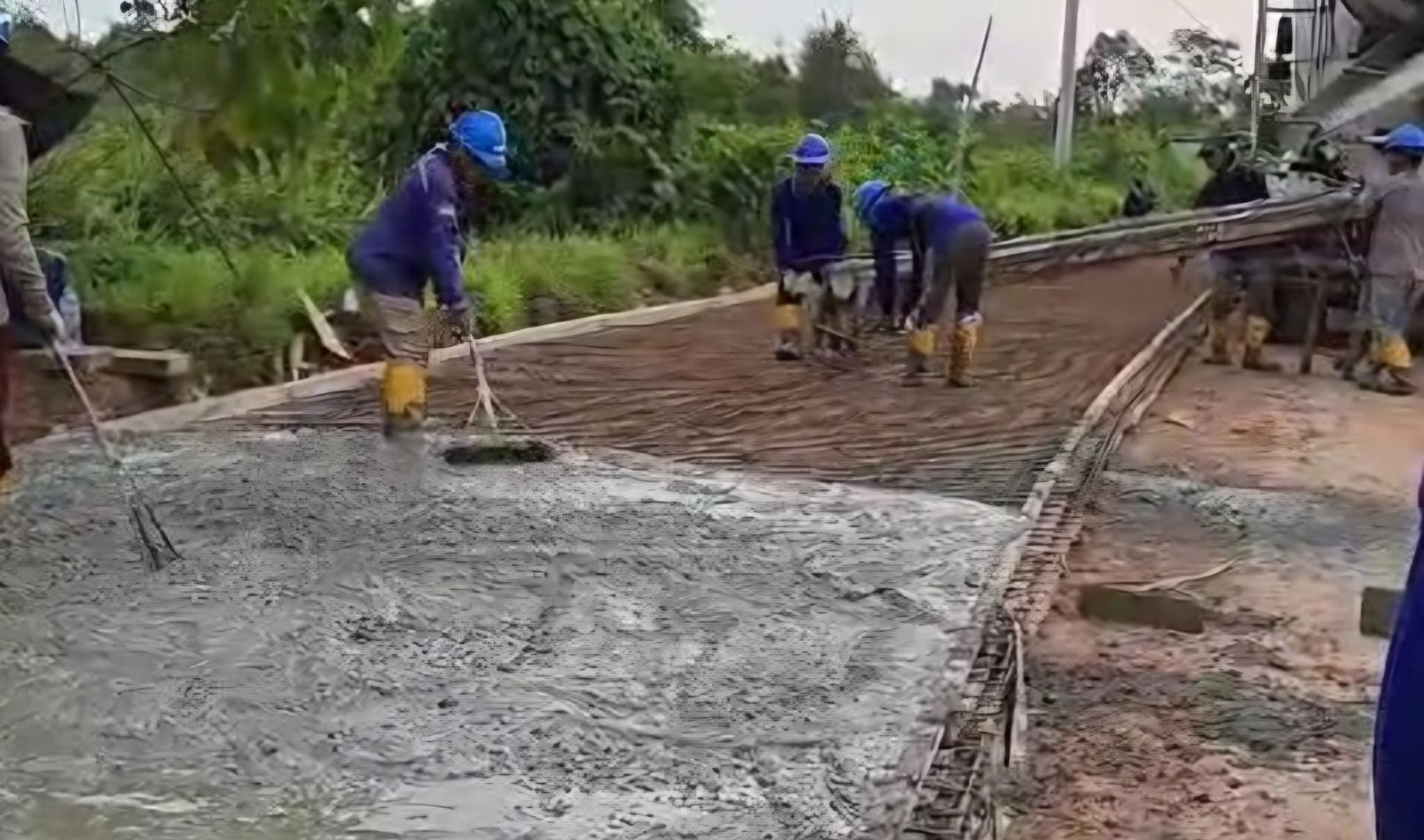 Konektivitas Jadi Kendala, Jalan Poros di Kecamatan Air Sugihan Mulai Dibangun