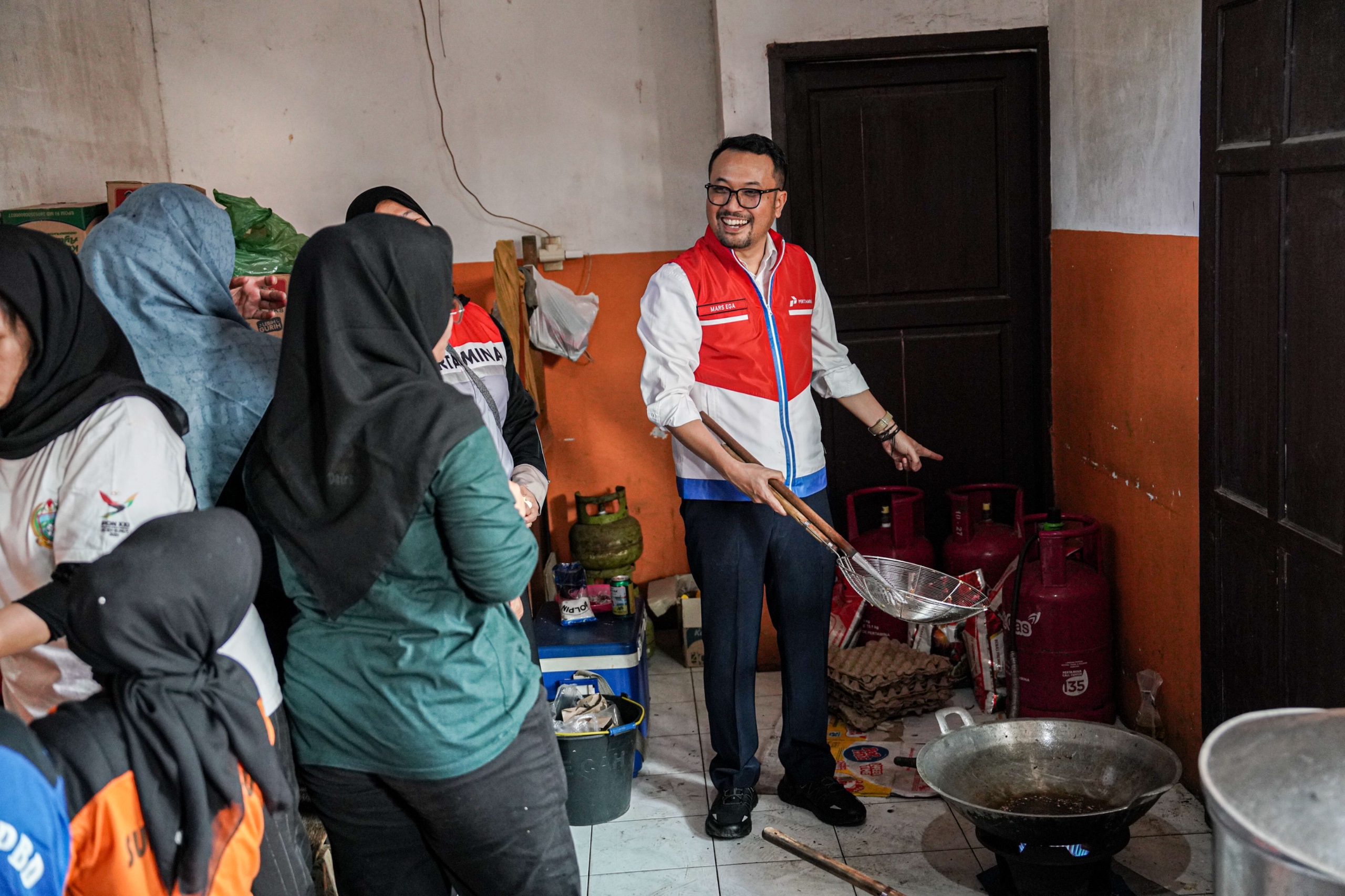 Dirut Pertamina Patra Niaga Cek Langsung Posko Penanggulangan Bencana di Sumatera Utara, Sembari Salurkan Bantuan kepada Masyarakat Terdampak