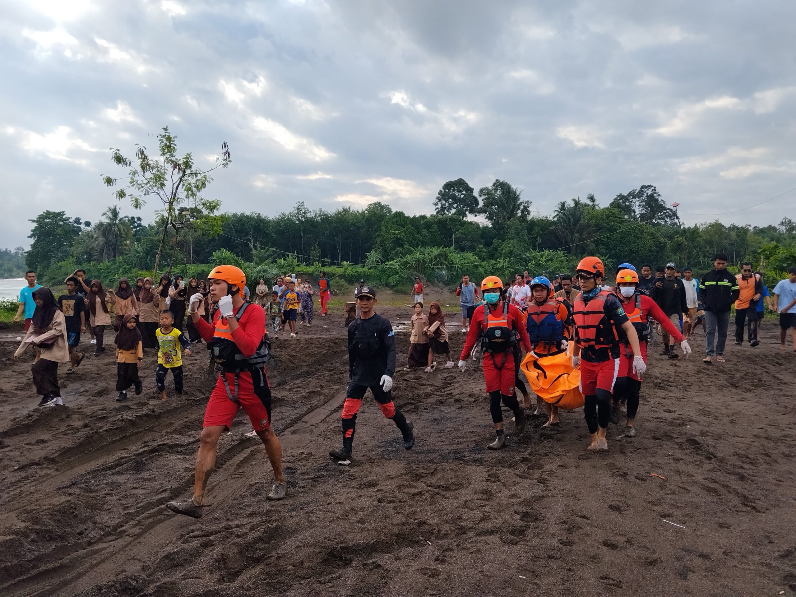 Tim SAR Gabungan Temukan Pria yang Tenggelam di Sungai Lematang