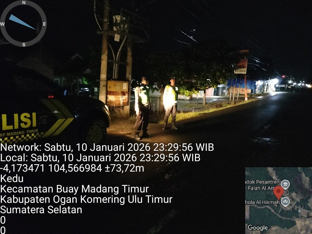 Giat KRYD dan Patroli Malam Polsek Buay Madang Timur di Jalan Desa Kedu. 