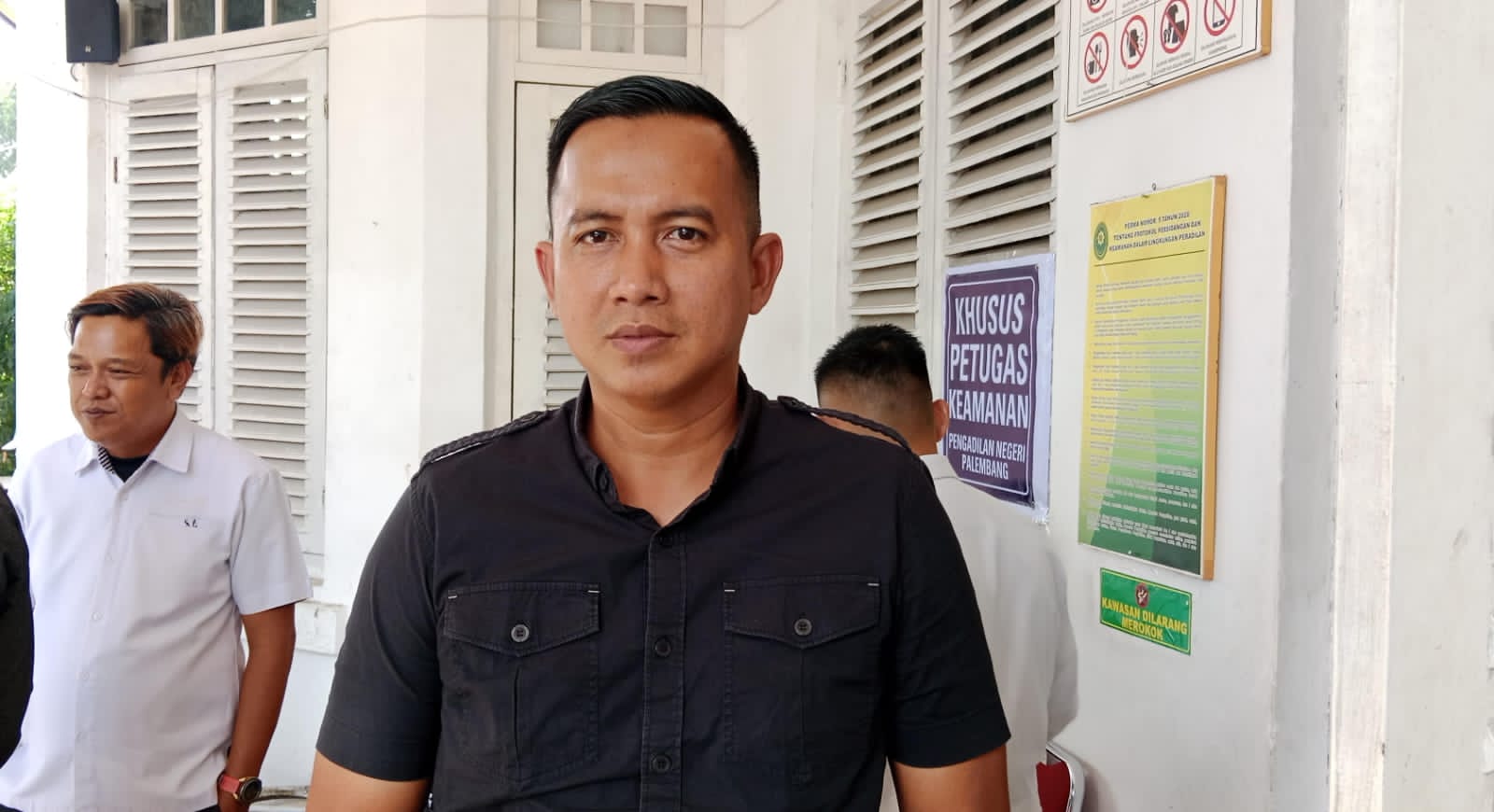 Kasi Intel Kejaksaan Negeri Musi Banyuasin, Abdul Harris Augusto, SH, MH, saat ditemui di Pengadilan Negeri Palembang, Selasa (13/1/2026). (Photo: Hermansyah)