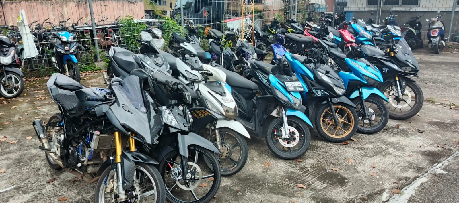 16 Motor Diduga Lakukan Balap Liar dan Pakai Knalpot Brong Diamankan di Polrestabes