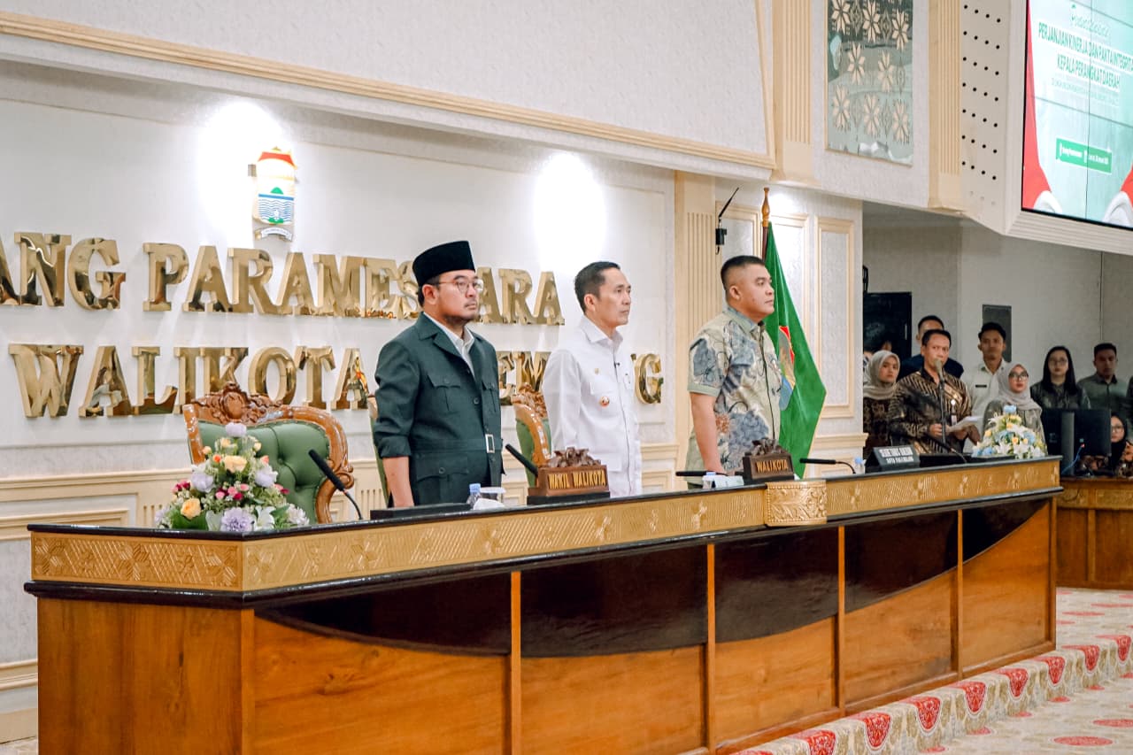 Disiplin dan Pelayanan Publik Harga Mati: Kepala OPD Palembang Tandatangani Pakta Integritas