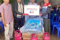Pertamina Patra Niaga Sumbagsel Gerak Cepat Bantu Korban Kebakaran di Kemang Agung