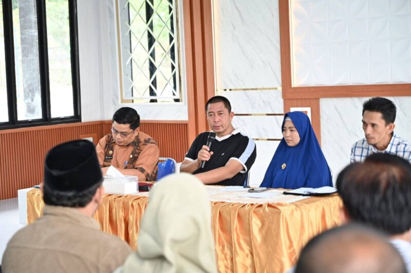 fhoto : walikota rapat bersama camat dan lurah se kota pagar alam