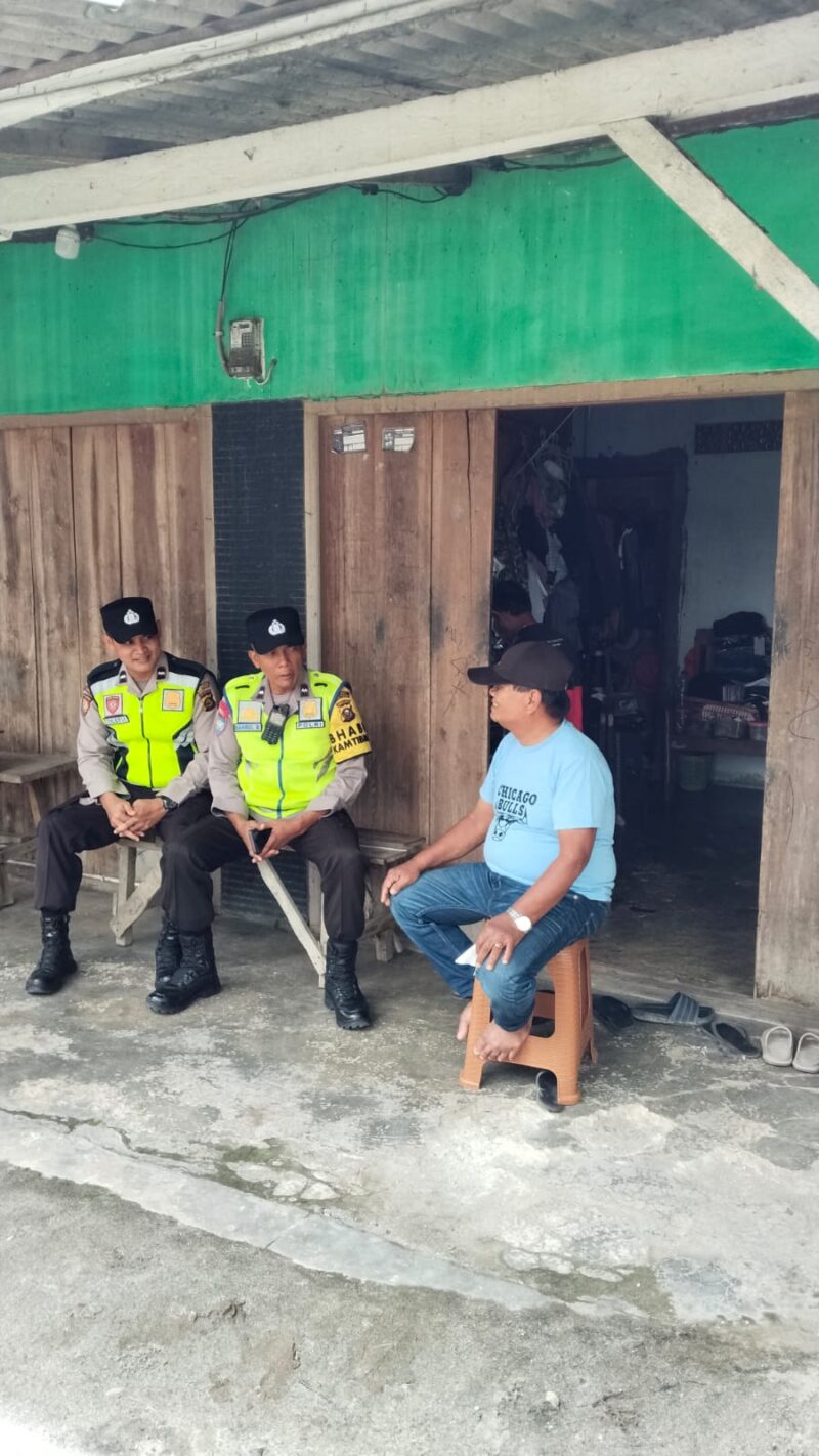 Giat sambang dan himbauan kepada warga desa Sumber Mulyo. 