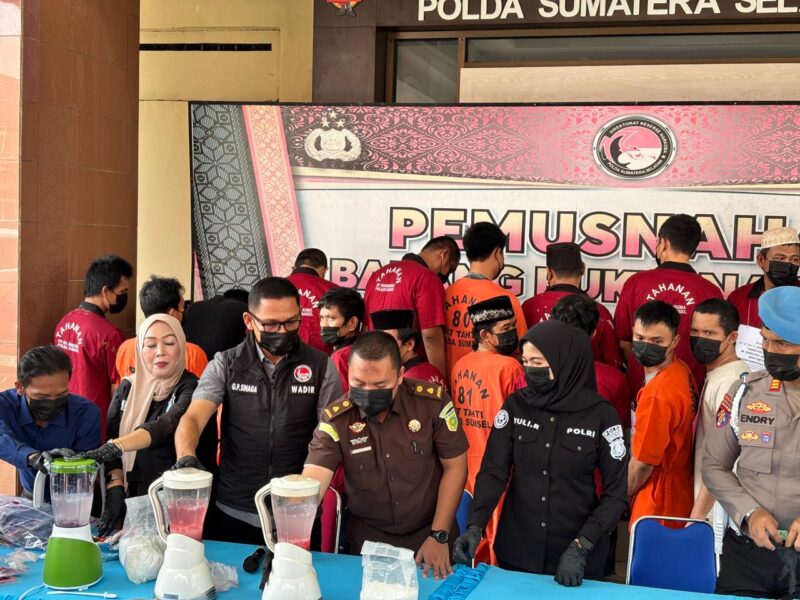 Pemusnahan narkoba di Polda Sumsel.