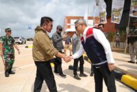 Gubernur Sumsel, Herman Deru saat meninjau perbaikan Tol Palembang - Kayu Agung, Selasa (10/3/2026). Foto: Pemprov Sumsel