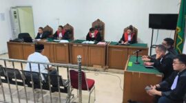 Sidang lanjutan kasus dugaan korupsi penguasaan lahan negara seluas 1.756 hektare menghadirkan pembacaan tuntutan terhadap terdakwa Ir. Amin Mansur di Pengadilan Tipikor Palembang, Senin (30/3/2026).