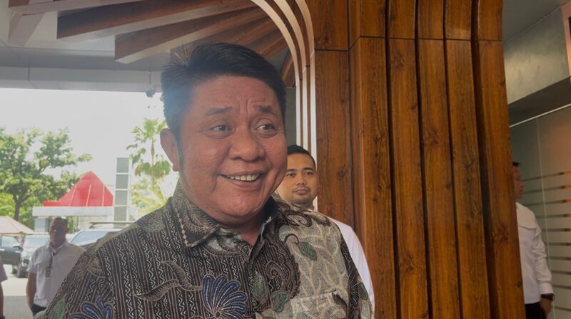Gubernur Sumsel, Herman Deru saat diwawancarai langsung, Rabu (1/4/2026). Foto: Tia