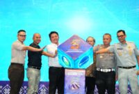 Gubernur Sumatera Selatan,  Dr. H. Herman Deru, didampingi kepala Bapenda Sumsel Achmad Rizwan dan lainya secara resmi meluncurkan aplikasi SIGUNTANG 