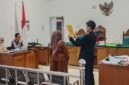 Saat ahli hukum pidana dari Universitas Muhammadiyah Palembang, Luil Maknun Busroh, SH. MH dihadirkan di PN Palembang, Jumad (10/4/2026)