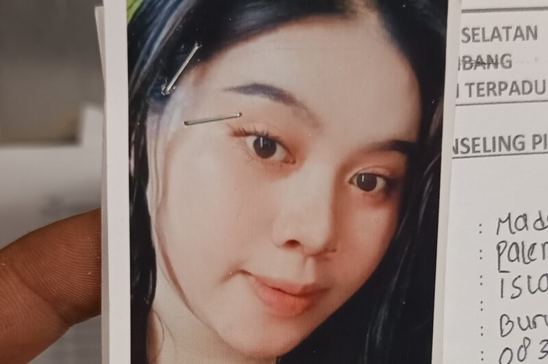 Foto Candika yang Menghilang yang telah Tunangan 