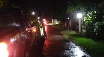 Personel Polsek Buay Madang Timur melaksanakan patroli dini hari dan KRYD di Jalan Desa Sumber Mulyo. 