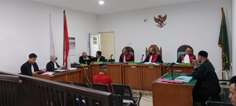 Saat JPU bacakan tuntutan pidana terhadap terdakwa Zulkarnain di PN Palembang, senin (13/4/2026)