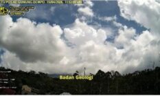 Gunung Kembali Dempo Erupsi Ketinggian Kolom Abu Capai 3.500 Meter, Status Waspada