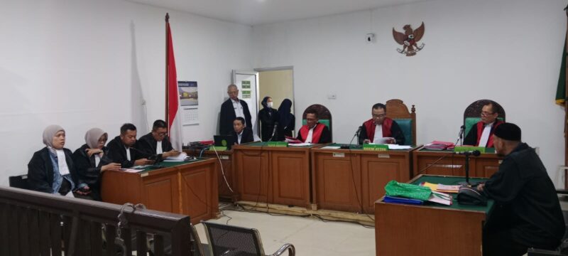 Saat Majelis Hakim bacakan putusan terdakwa Zulkarnain di PN Palembang, Senin (20/4/2026)