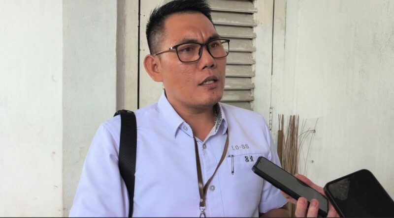 penasihat hukum terdakwa Robi Vitergo, Sapri Samsudin, SH, MH, saat ditemui di PN Palembang, Selasa (21/4/2026)