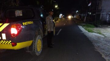 Polsek Buay Madang Timur pastikan situasi kamtibmas aman melalui patroli subuh. 