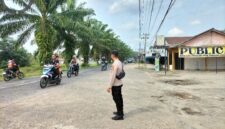 Personel Polsek Buay Madang Timur kembali melaksanakan patroli rutin di wilayah Desa Sumber Mulyo. 