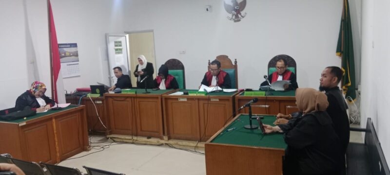 Saat terdakwa menghadiri pembacaan putusan disidang secara online dari lapas pakjo palembang, Rabu (22/4/2026)