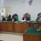 Saat terdakwa menghadiri pembacaan putusan disidang secara online dari lapas pakjo palembang, Rabu (22/4/2026)