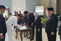 fhoto : prosesi pelantikan dan pengambilan sumpah pejabat jabatan tinggi, administrator, pengawa, kepala sekolah dan jabatan fungsional dilingkungan pemkot pagar alam
