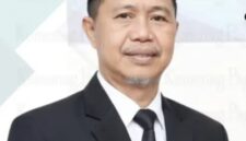 fhoto : kepala kantor kementerian haji kota pagar alam h silahudin