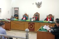 Saat tim kuasa hukum terdakwa menyampaikan eksepsinya dalam persidangan di Pengadilan Tipikor Palembang, Senin (28/4/2026).