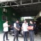 Petugas Kejati Sumsel menyita aset kendaraan dan alat berat milik PT KMM terkait kasus dugaan korupsi distribusi semen 2018-2022 di Palembang.